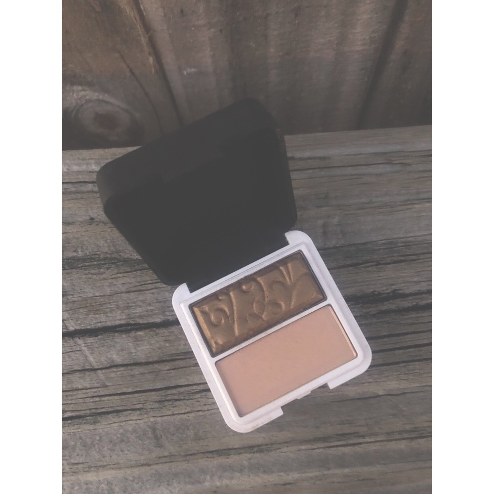 NWT LIMITED EDITION Duet Eyeshadow - Like Minded